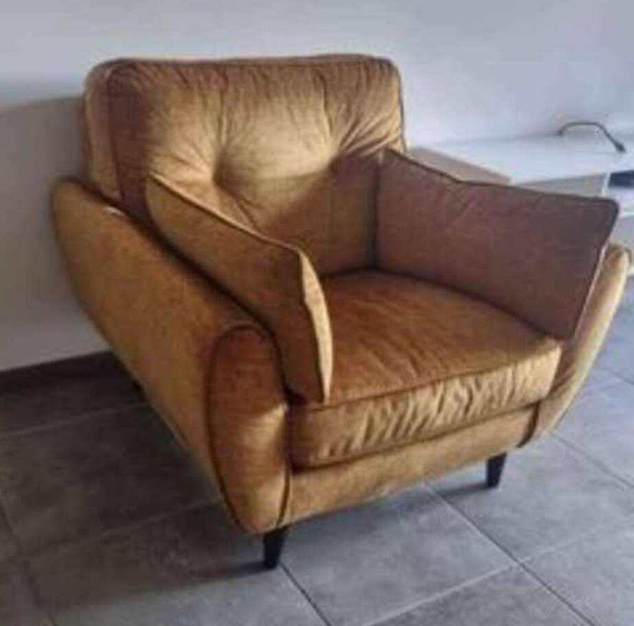 Single armchair