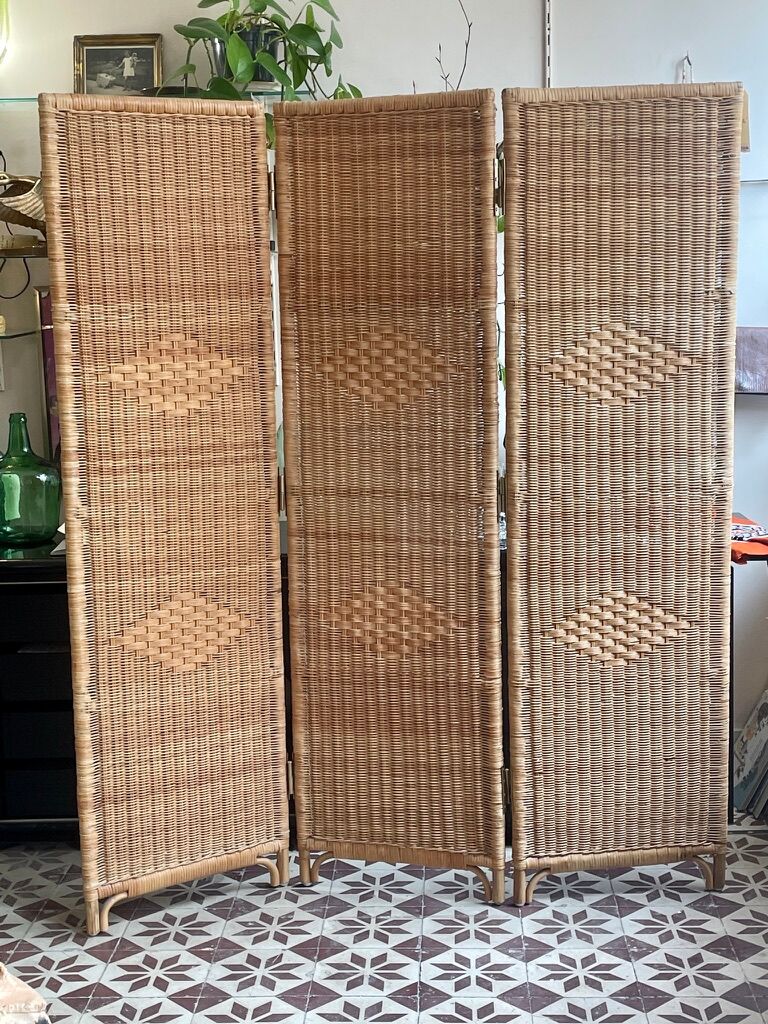 Wicker screen