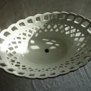 Large porcelain basket from the Napoleon III era