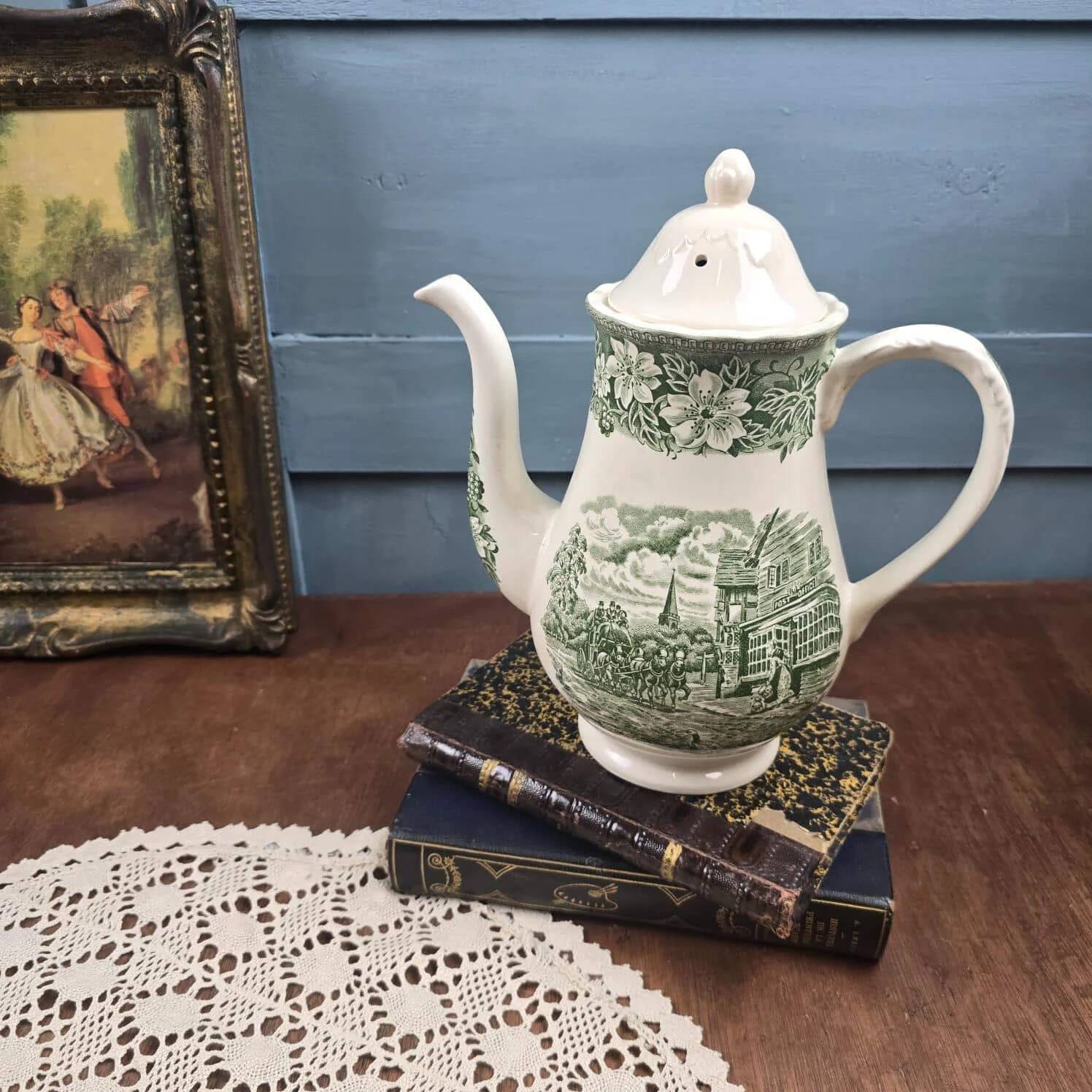 Théière anglaise vintage Royal Tudor Ware Coaching Taverns