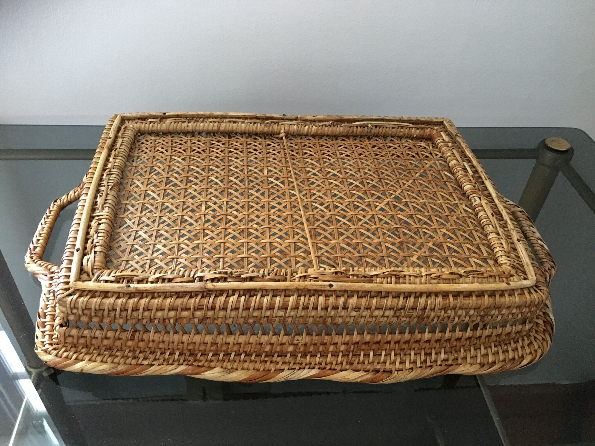 Woven rattan tray