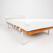 Barcelona daybed by Ludwig Mies van der Rohe fro Knoll, 1980s