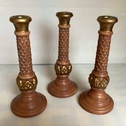 Trio de grands bougeoirs marron et doré