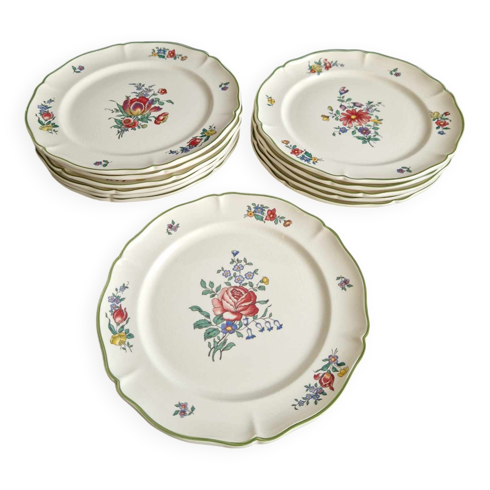 Set of 12 Villeroy and Boch dessert plates model 1562.