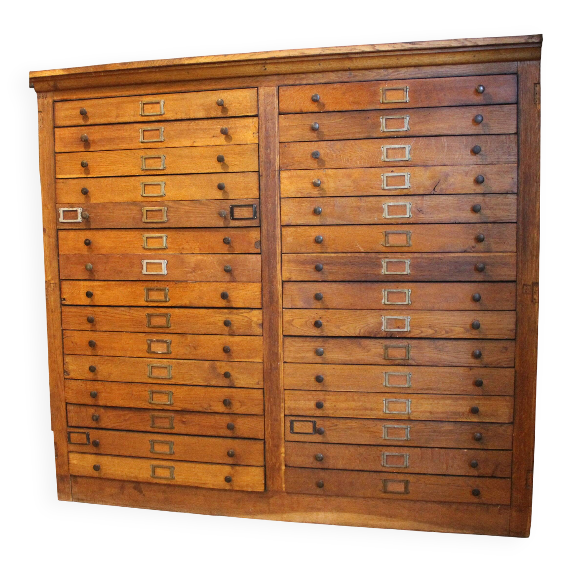 Oak craft cabinet – 60 drawers with label holders