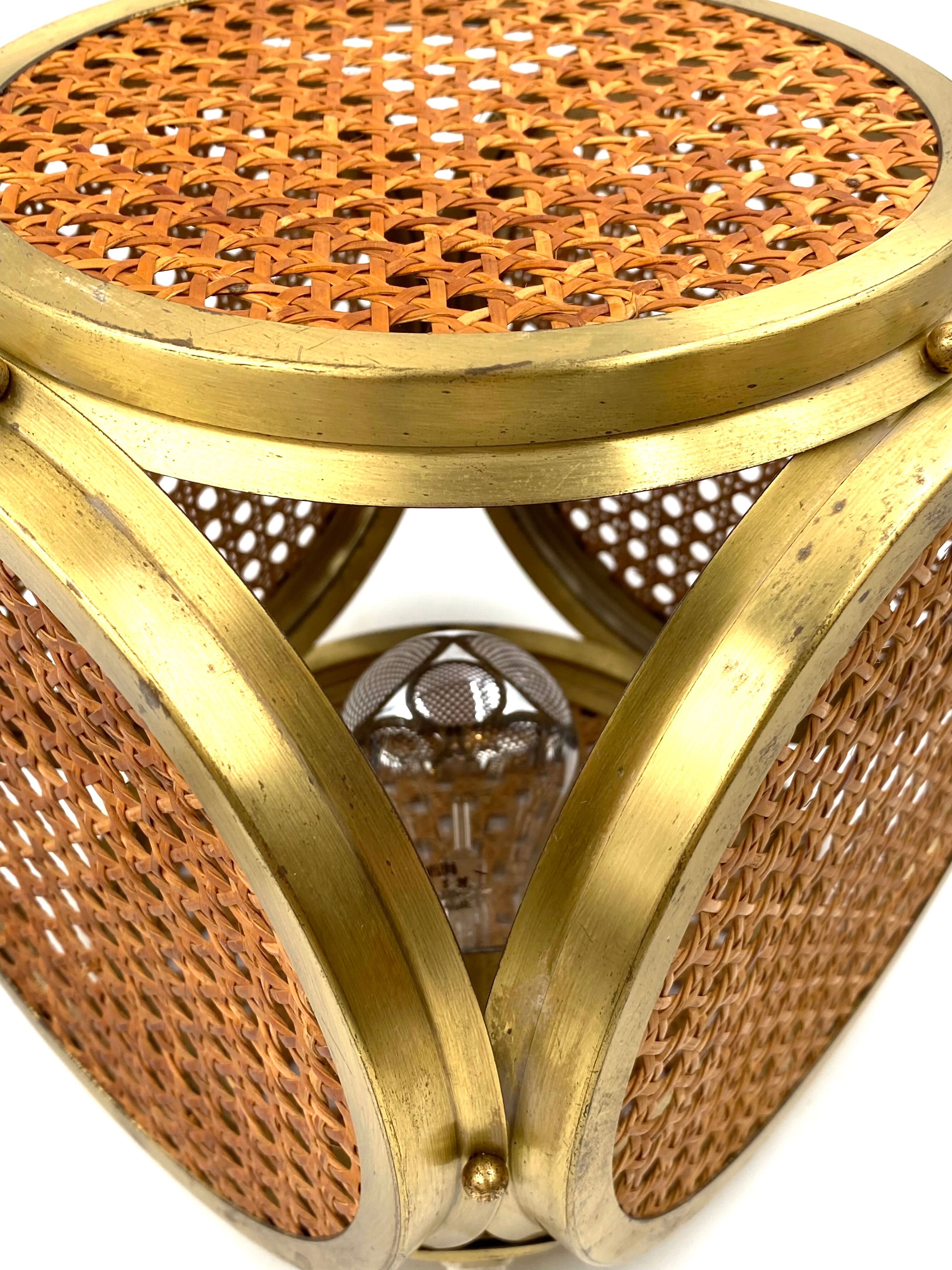 Ensemble de 2 lampes régence hollywoodiennes en laiton et paille viennoise, Italie 60's / 70's