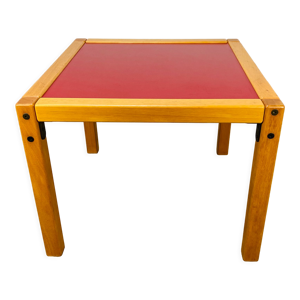 Table basse vintage bois - rouge