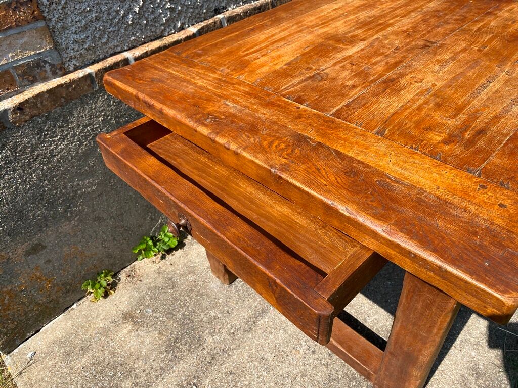 Solid oak dining farm meal table 1980