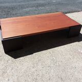 Coffee table in solid mahogany