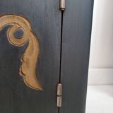 Bedside table / Side table