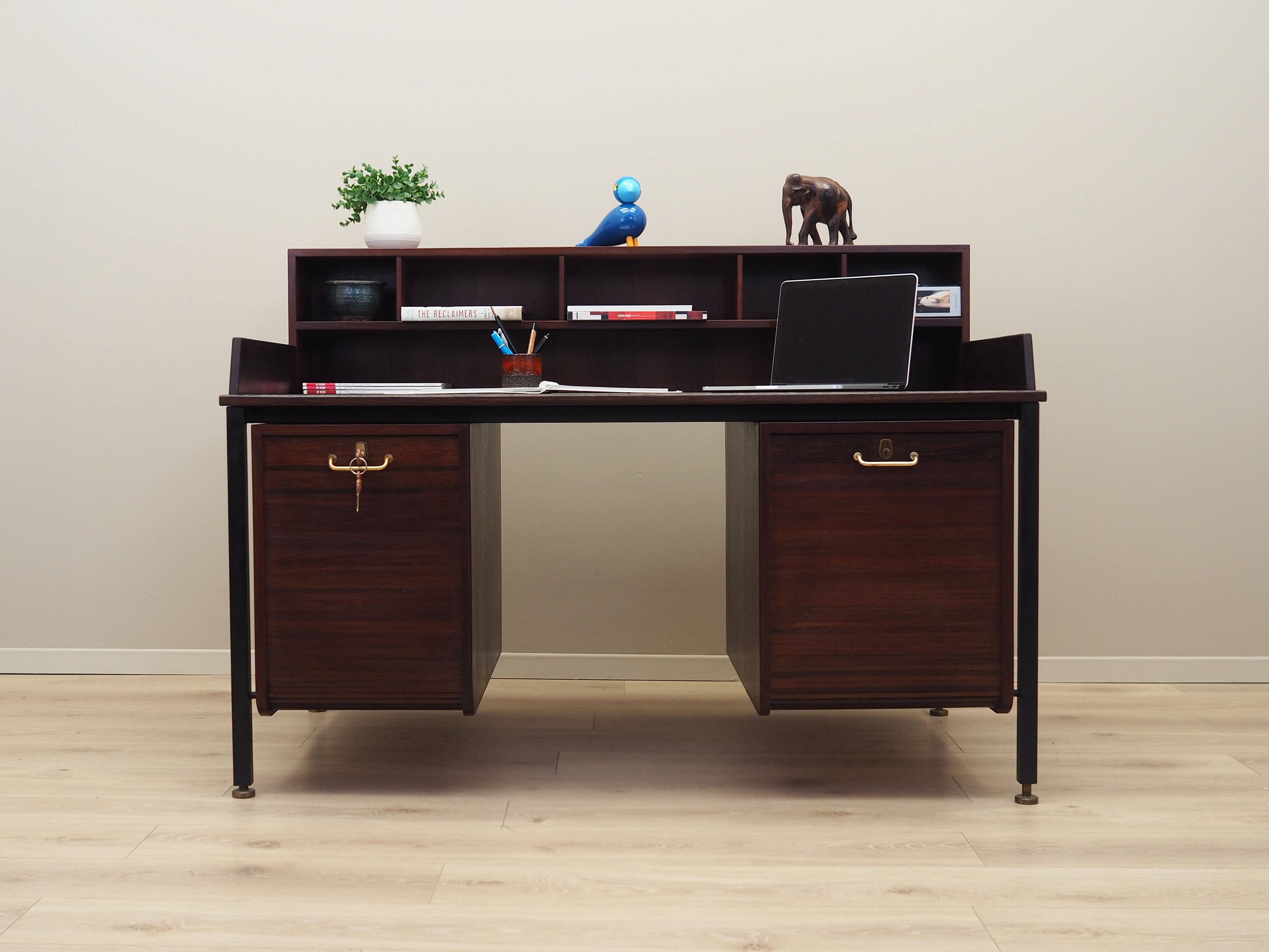 Oak desk, Danish design, 1970s, production: Denmark