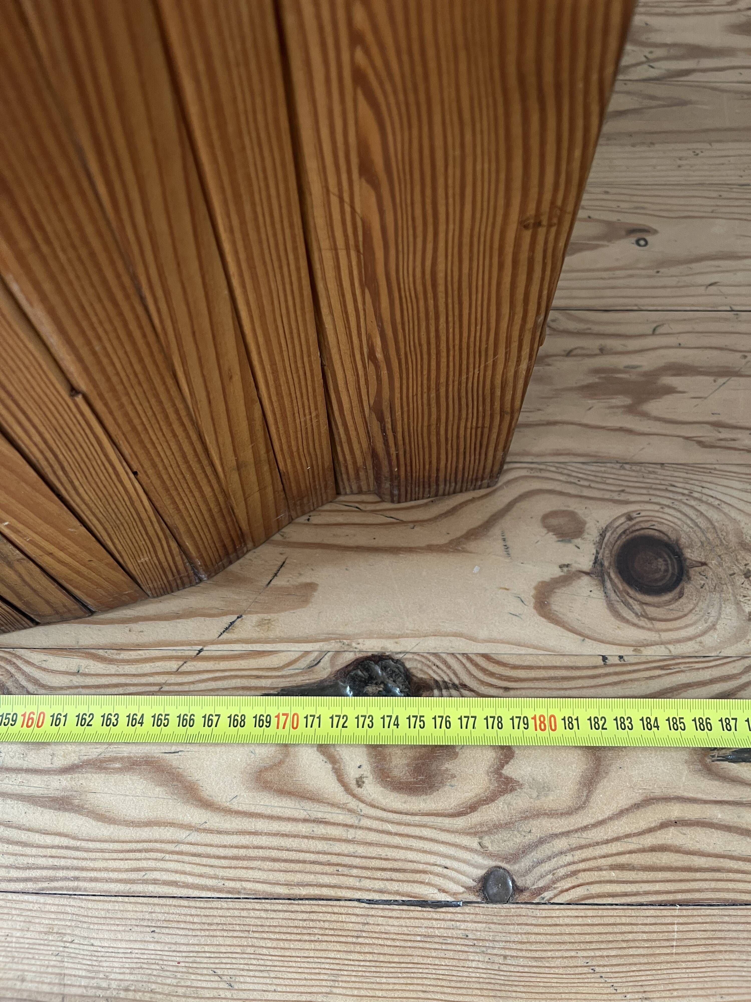 Wooden screen