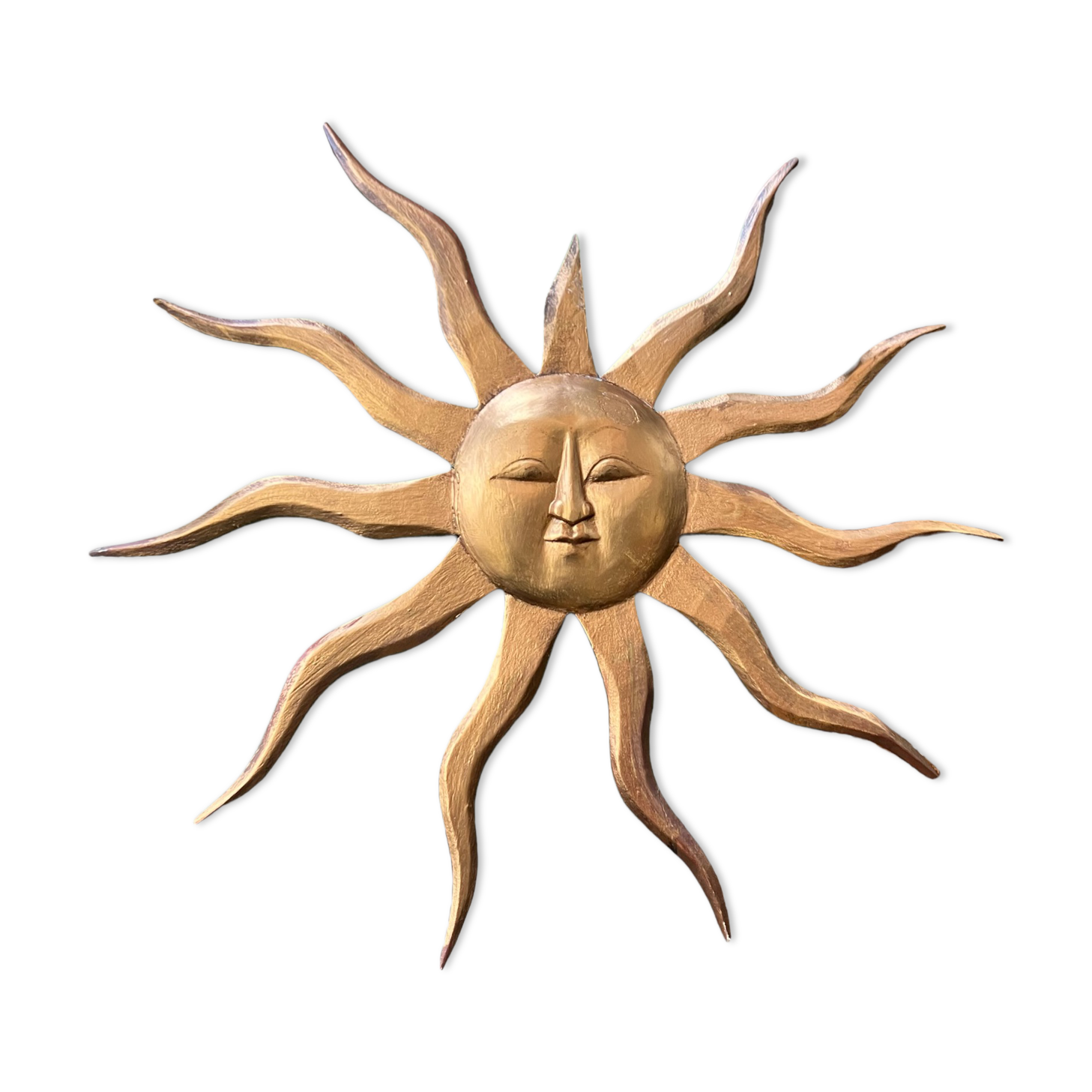 Soleil décoratif en bois doré