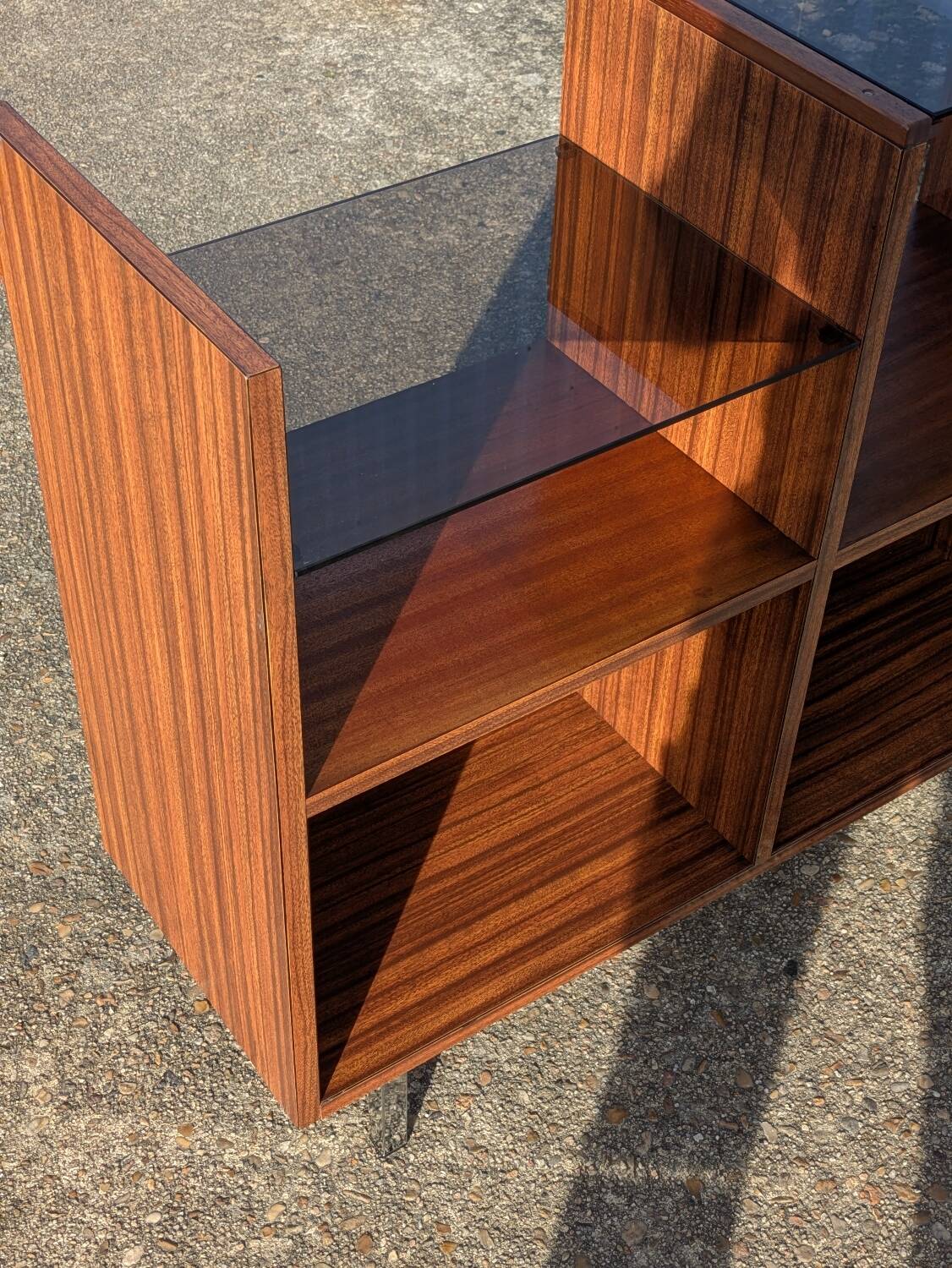 Meuble rangement Hi-Fi vinyles moderniste vintage 1960