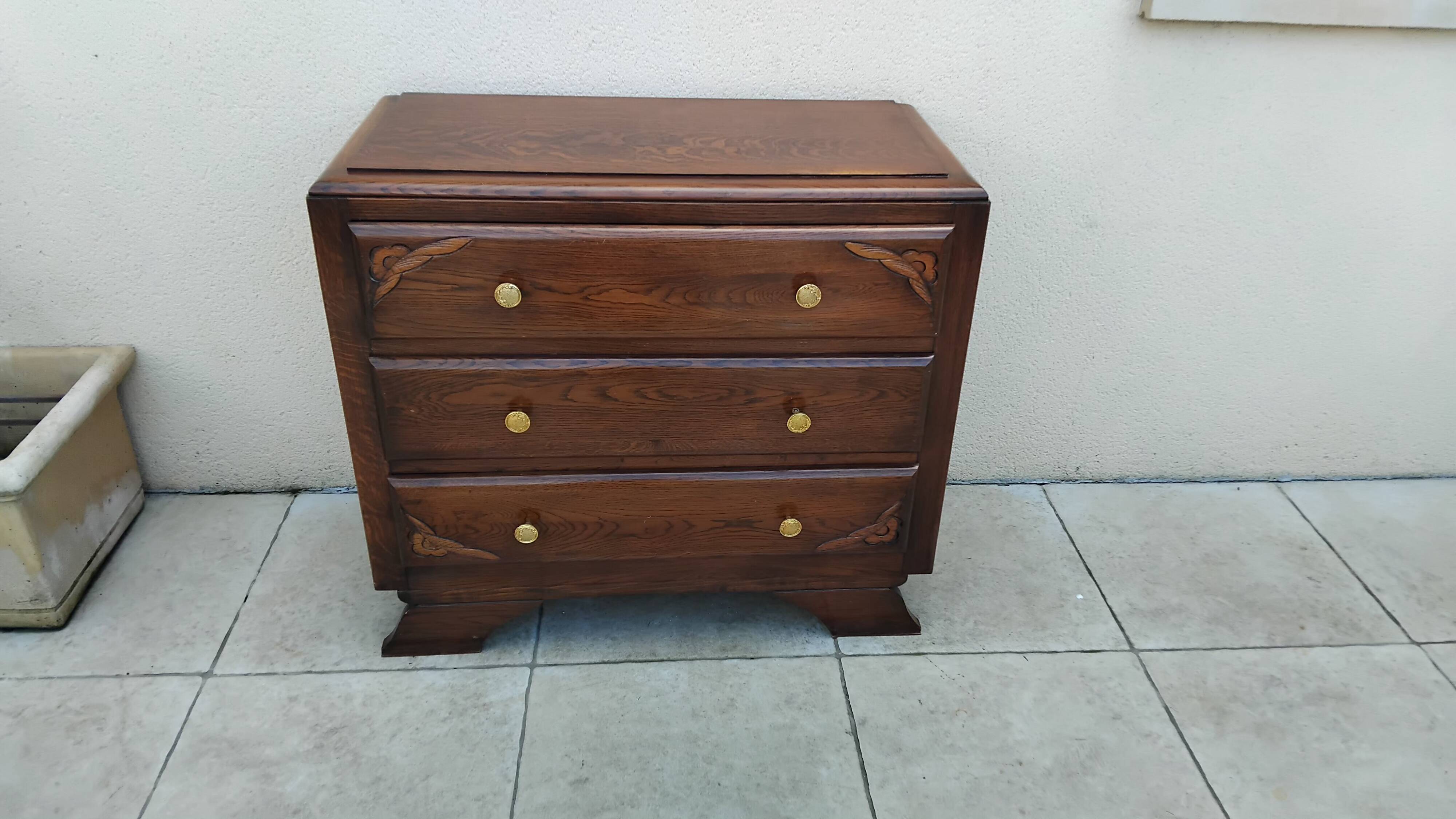 Antique Art Deco chest of drawers