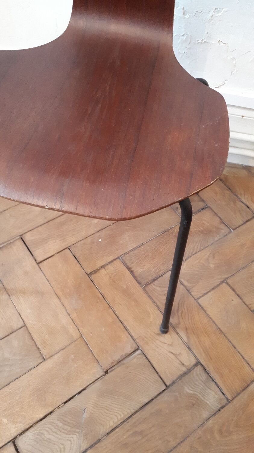 Hammer chair by Arne Jacobsen for  Fritz Hansen