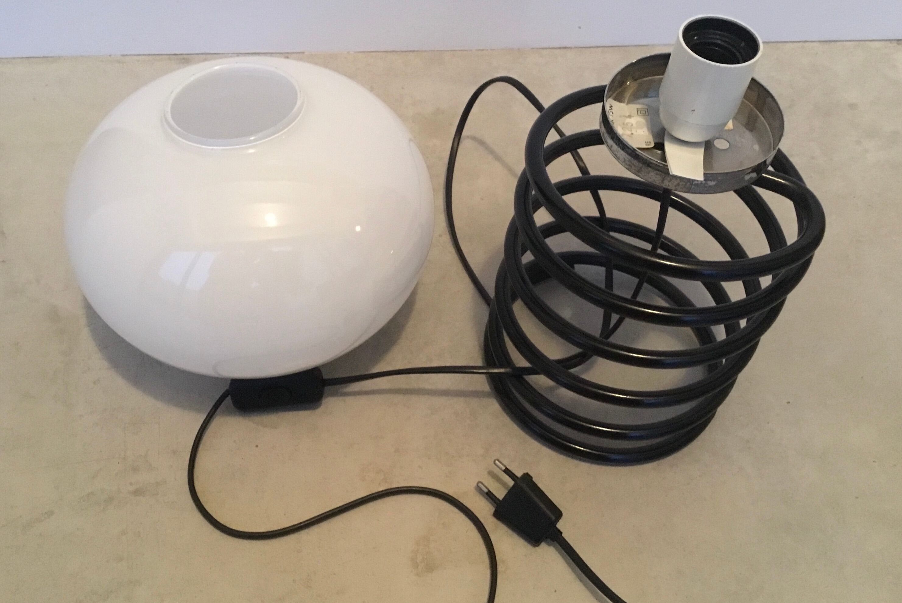 Lamp spring, black metal base and opaline 1980
