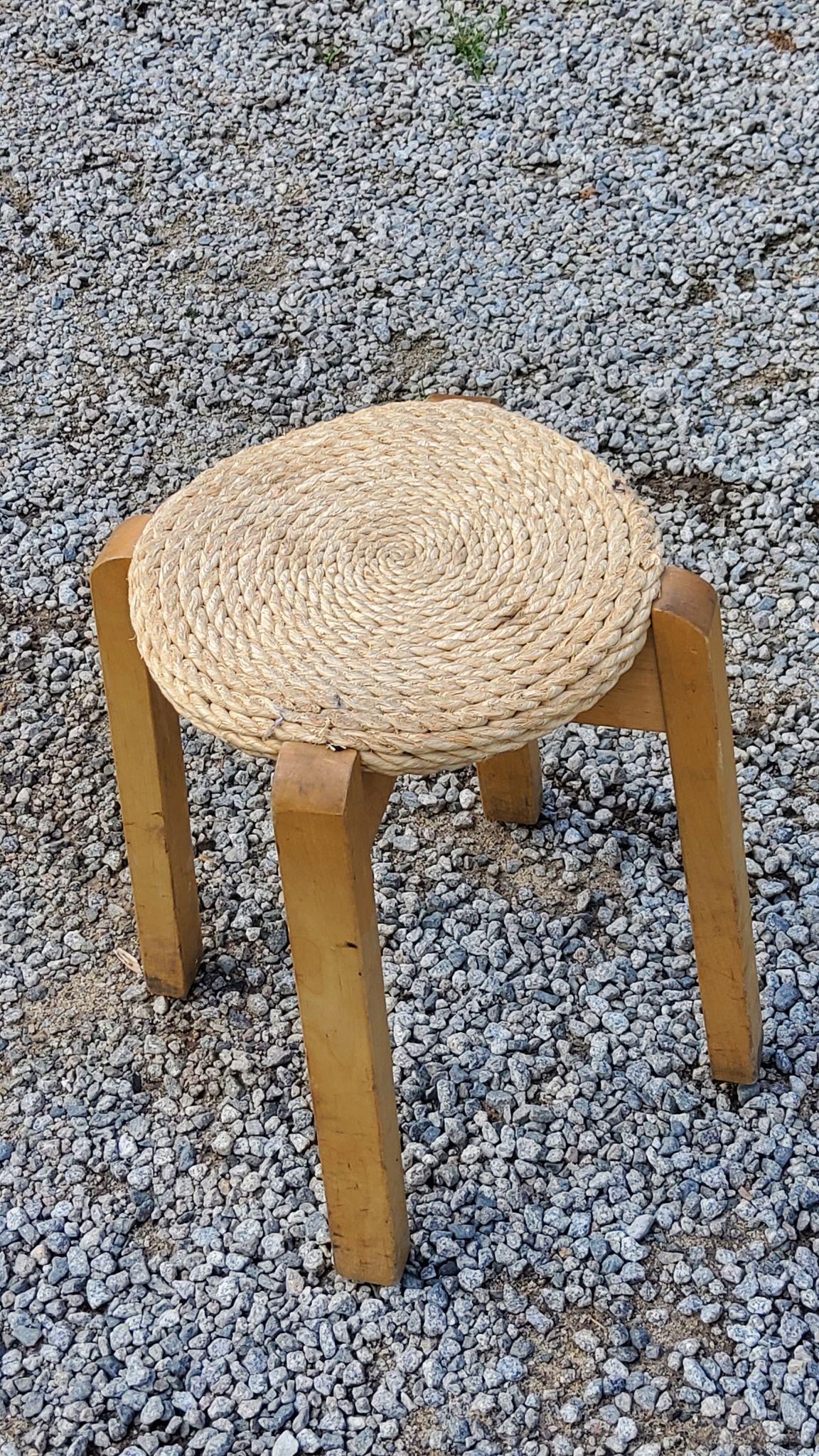 Paire de tabourets scandinaves en bouleau et jonc de mer des années 70/80