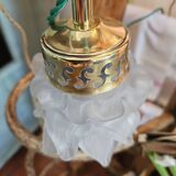 Glass paste flower suspension