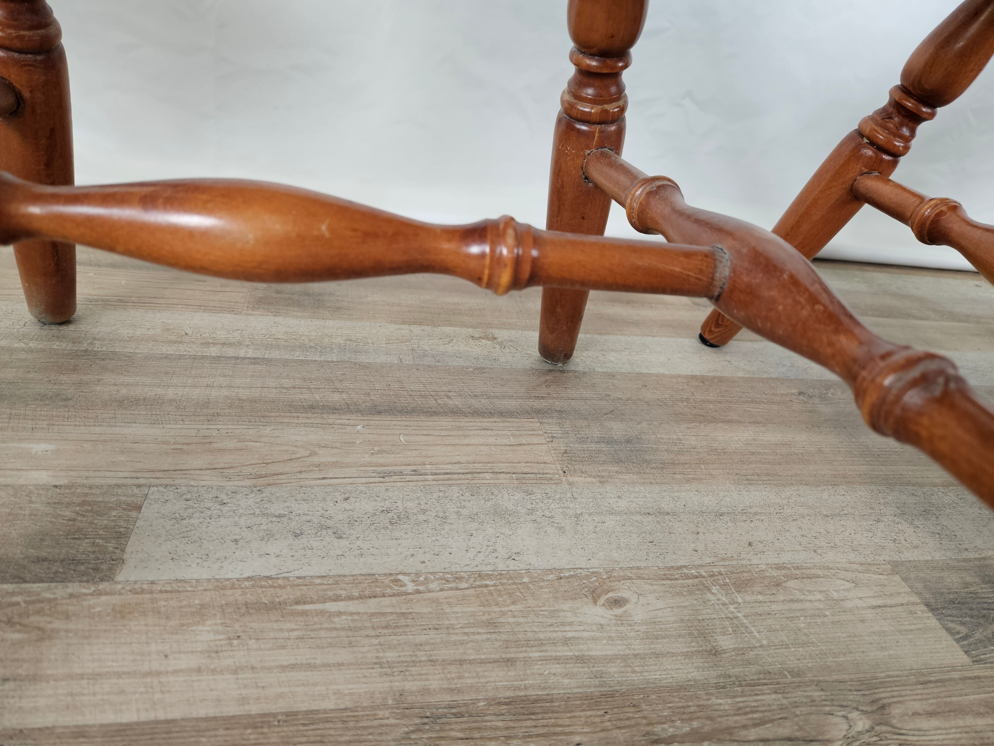 Set of 4 country style chairs, 80s