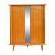 Armoire vintage