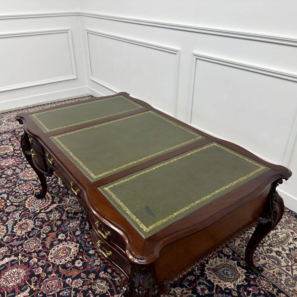 Bureau d'écriture anglais antique classique