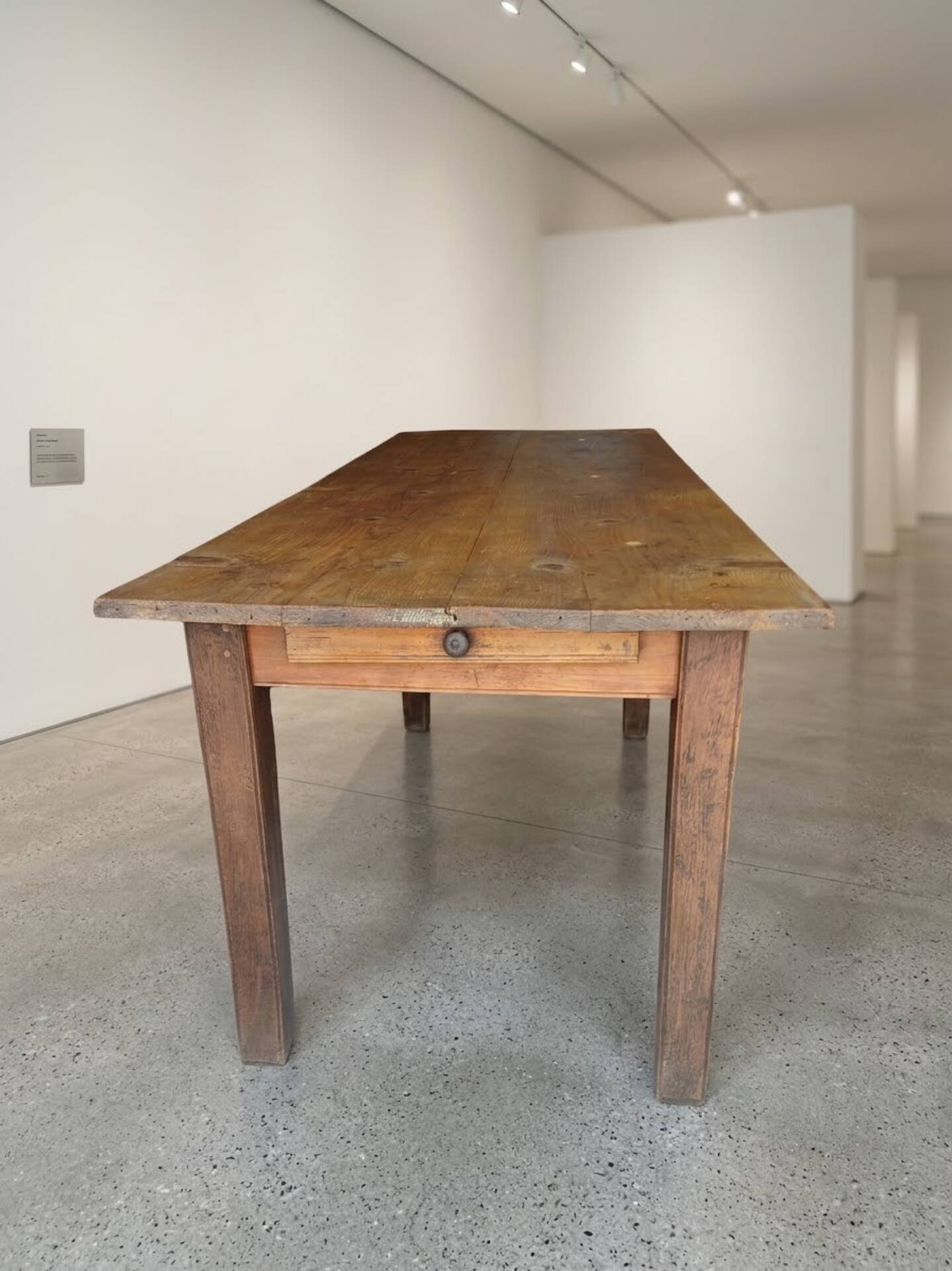 Farm table