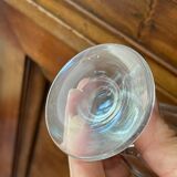 Set of 7 Caron model wine glasses in Baccarat flat-sided crystal