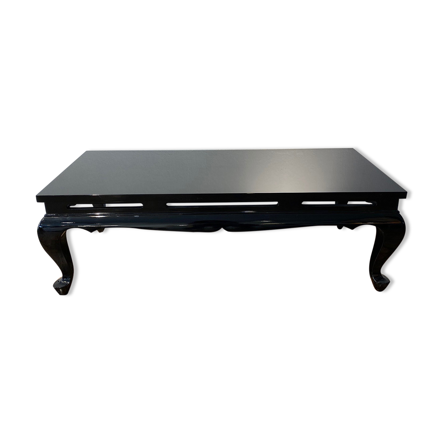 Chinoiserie coffee table with black lacquer