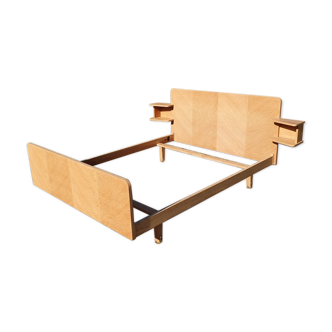 Vintage bed