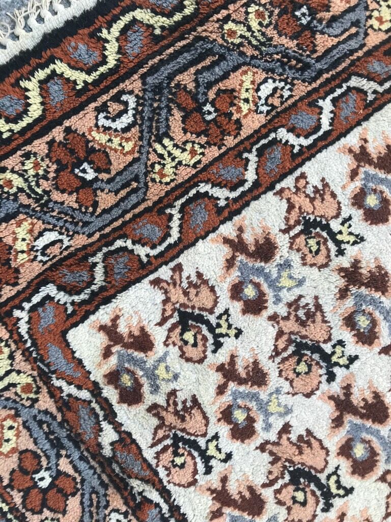 Old tunisian kairouan carpet 21x310cm