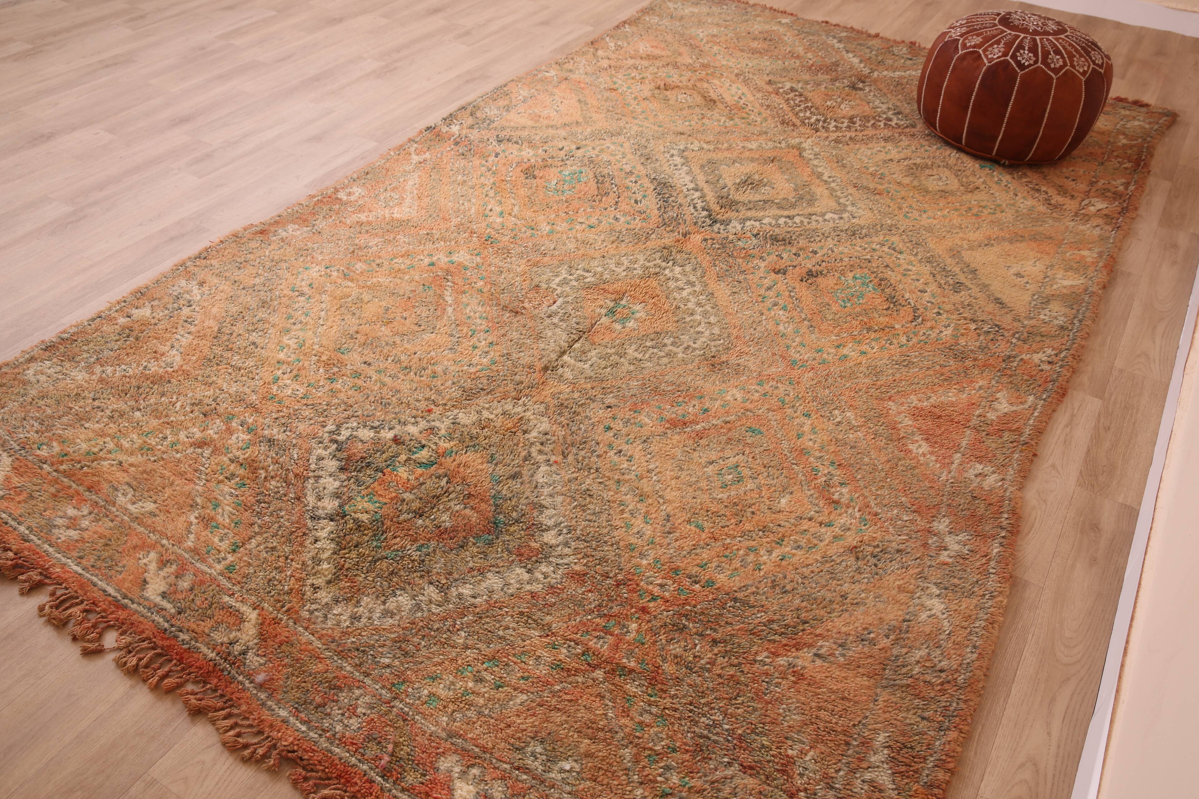 Peach Vintage Moroccan Rug 186 x 329 cm, Berber Wool Rug, Handmade Boho Rug