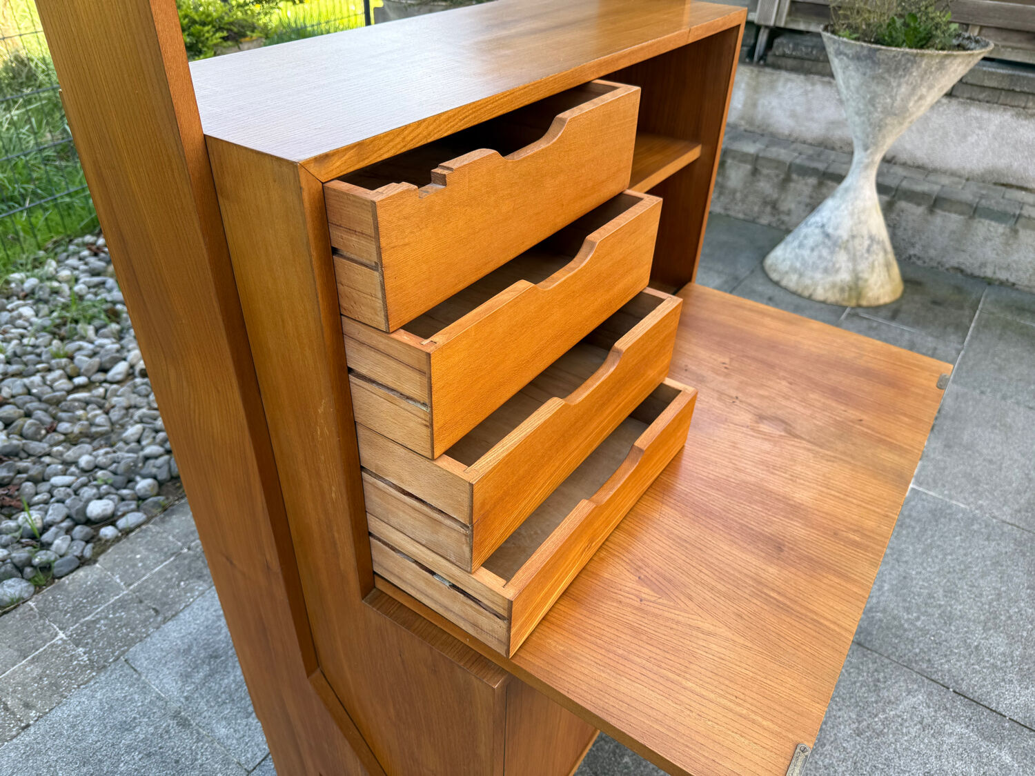 Secrétaire moderniste, années 60