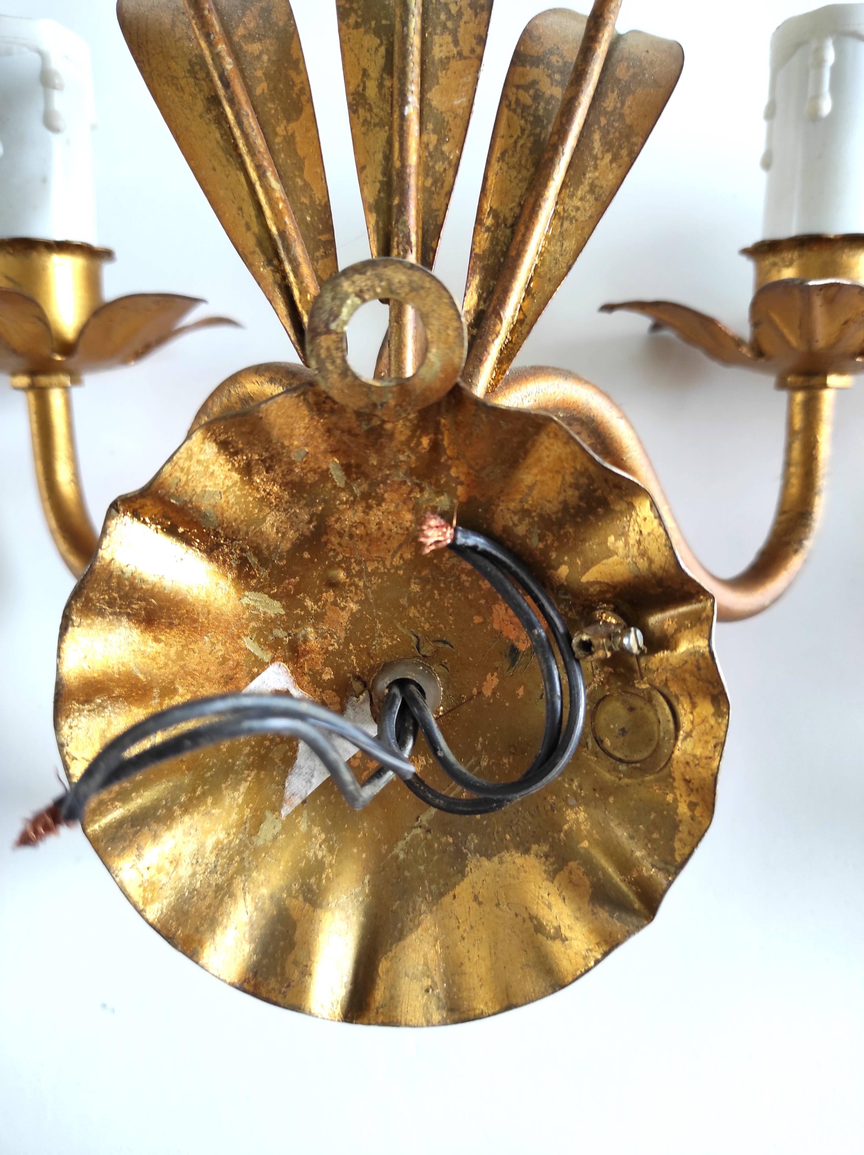 Pair of wall lights with ears of wheat decor