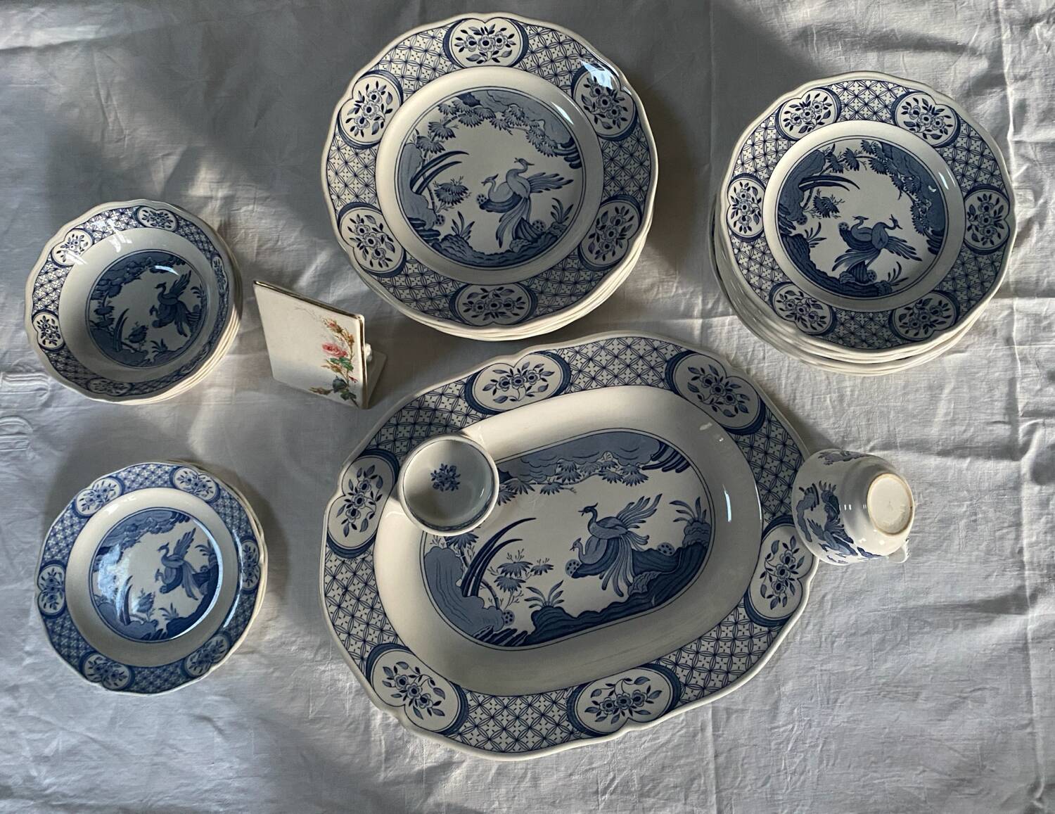 Butter dish and plate, Old Chelsea Furnivals