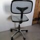 Chaise de bureau pieds de poule