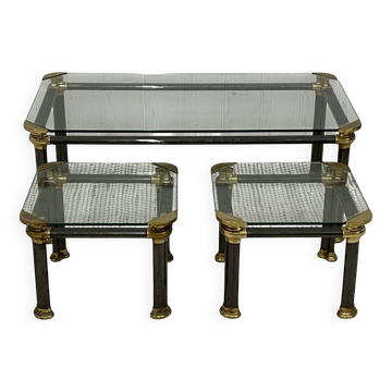 Nesting coffee table