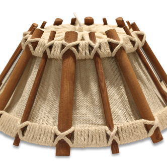 Suspension en teck et textile.