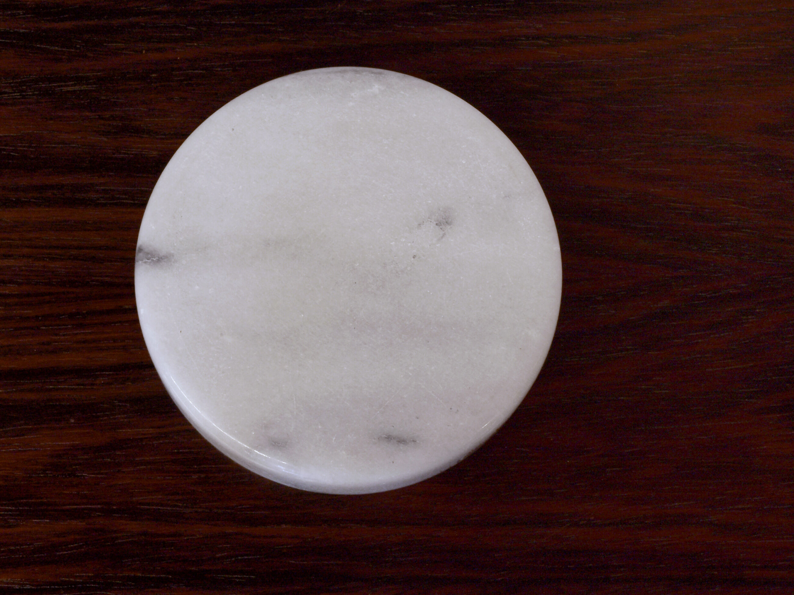 Italian ashtray in Carrara marble