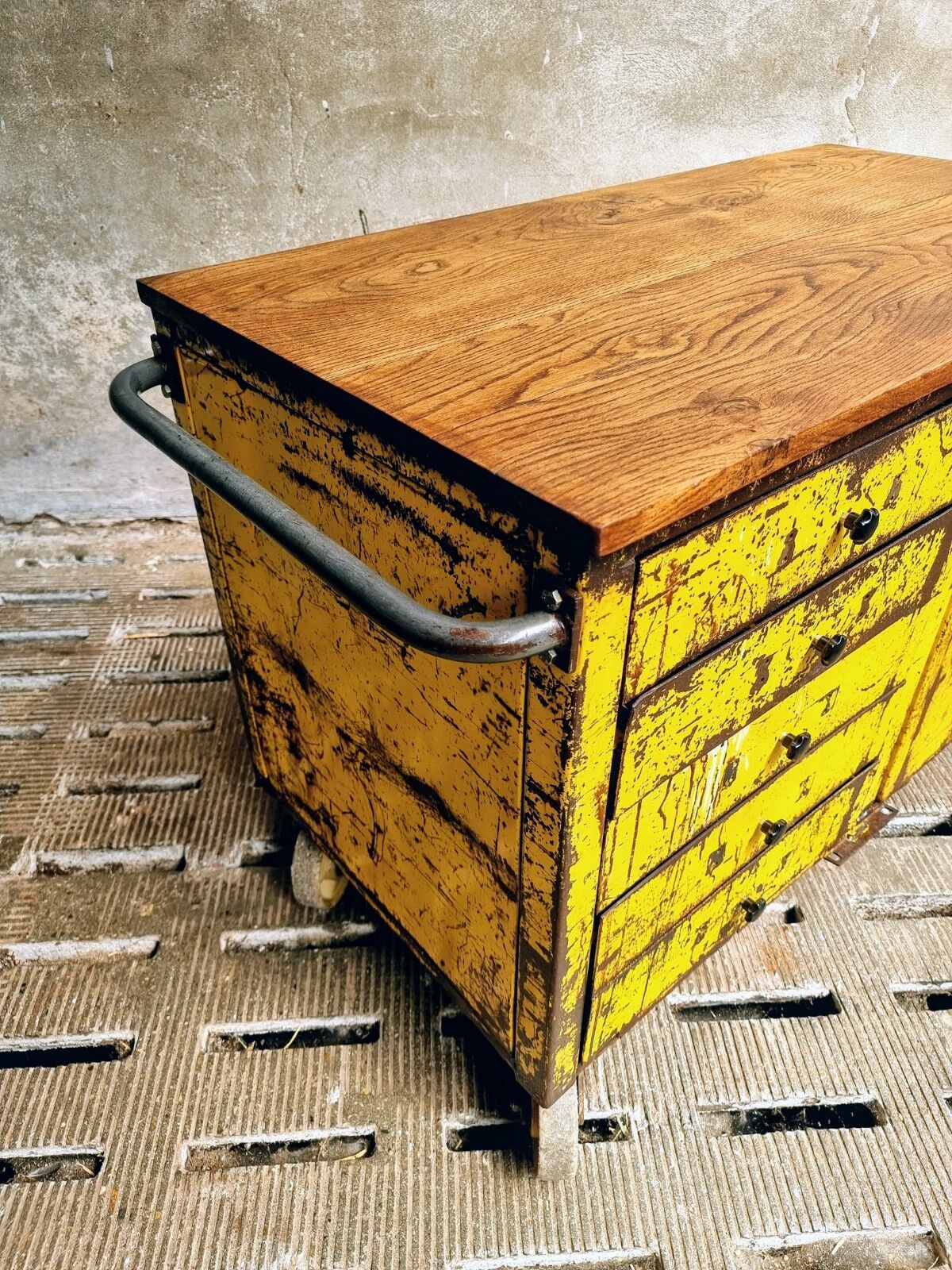 Industrial workbench trolley yellow chest of drawers