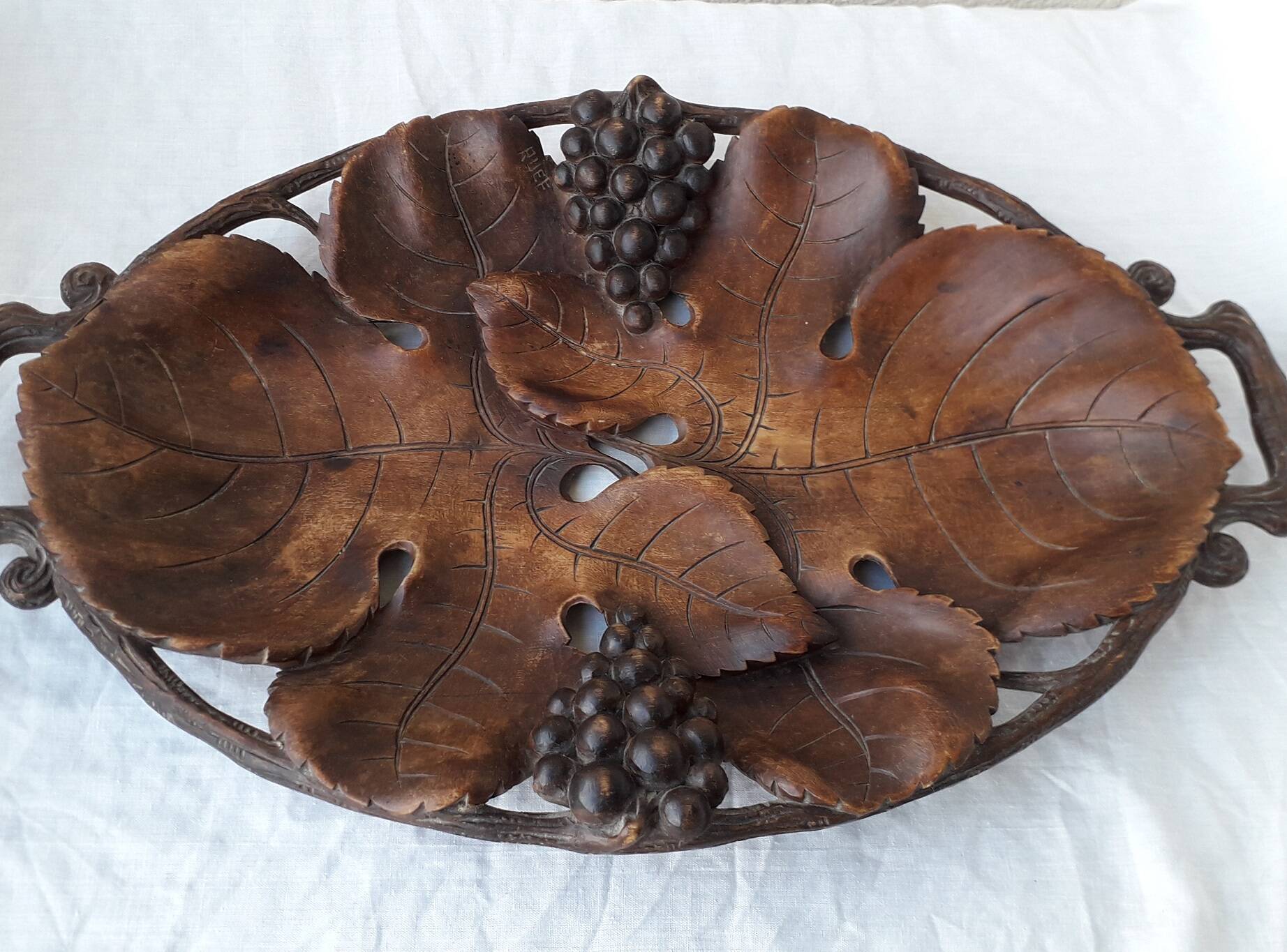 Carved wooden cutting board