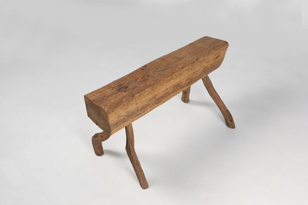 Banc rustique en tronc d'arbre, France, années 1850