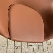2x Fritz Hansen Egg Chair +1x Ottoman in Cognac leather NIEUW!!
