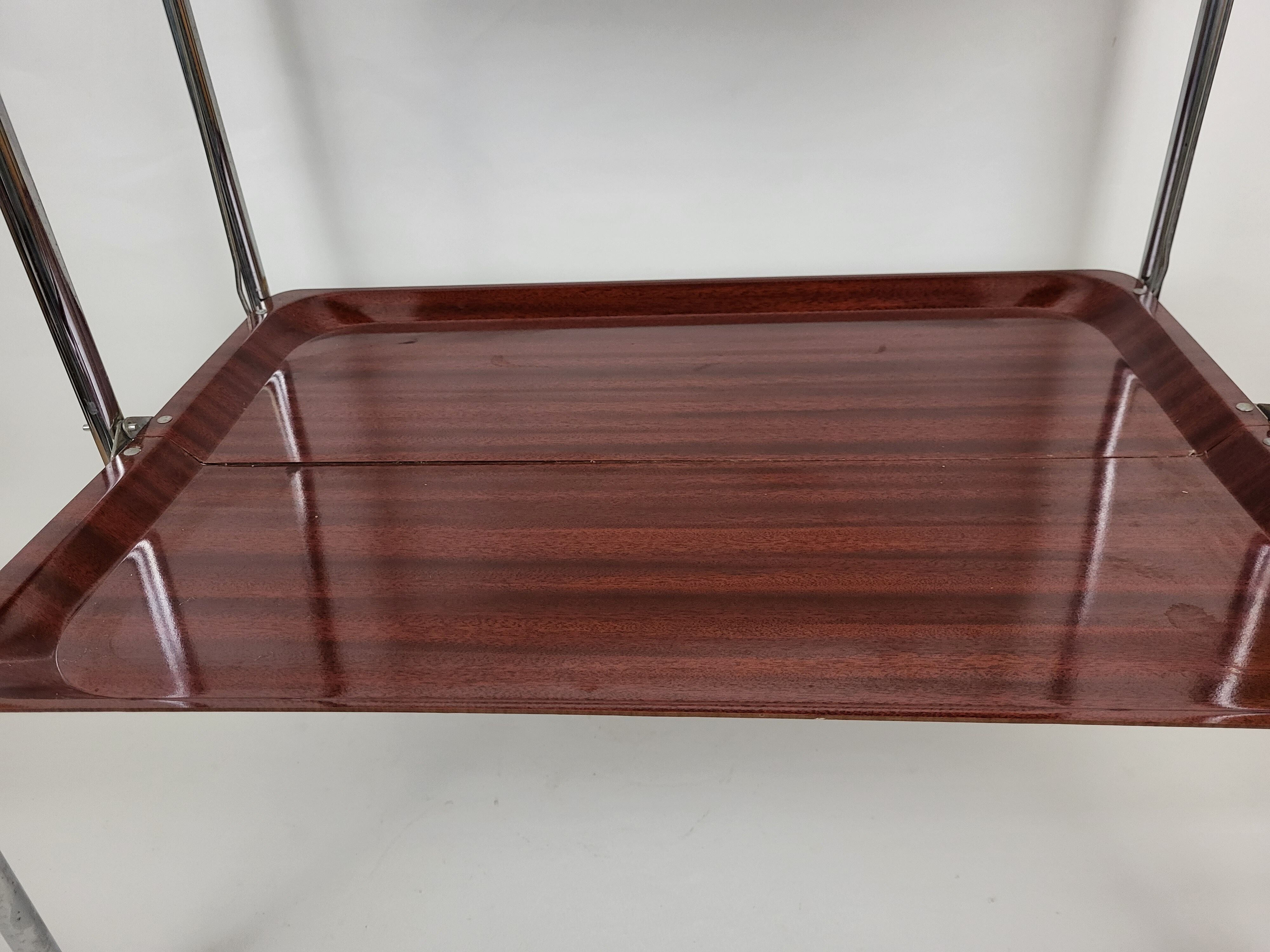 Formica vintage folding service