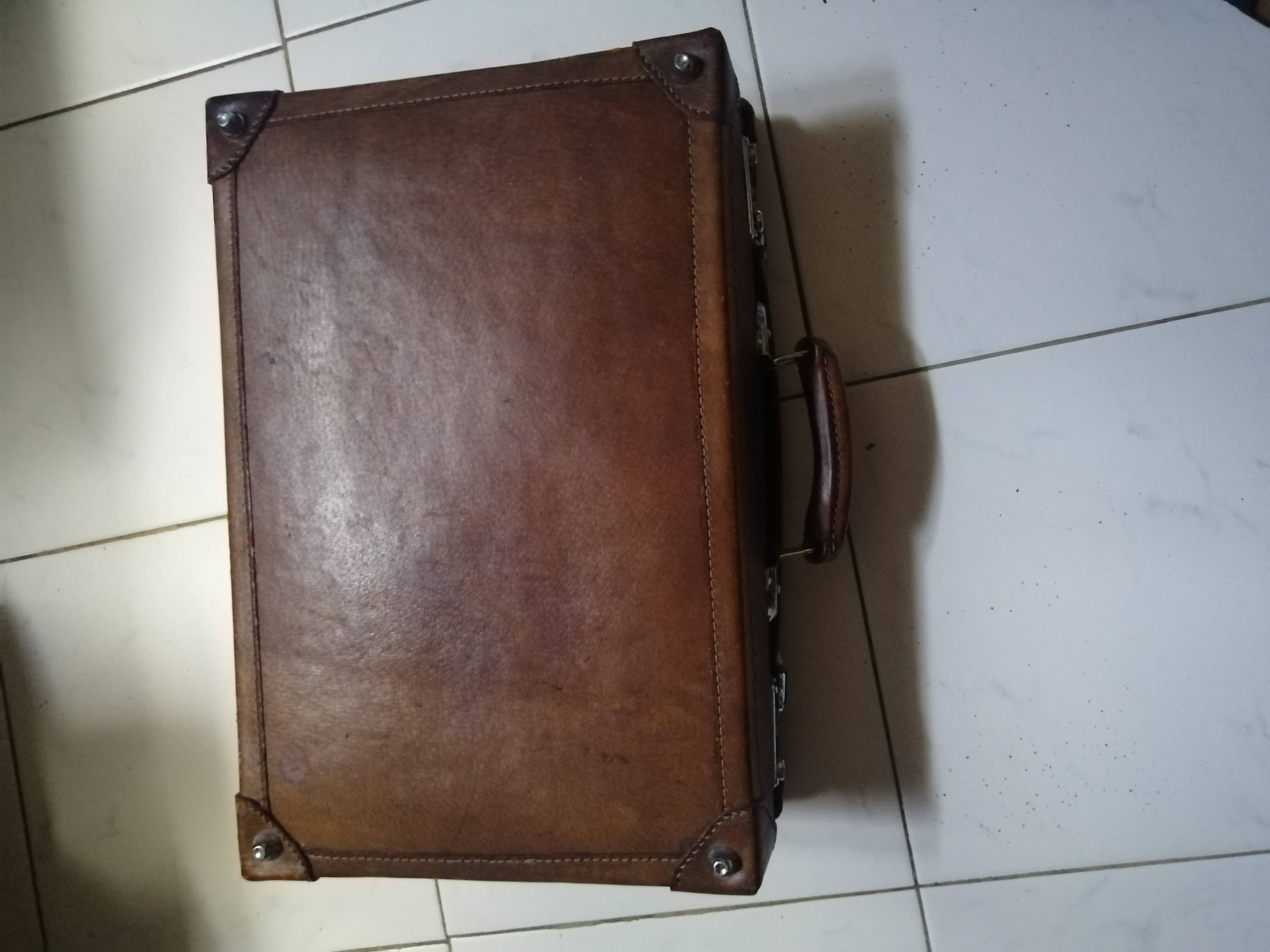 Valise en cuir (golden leaf )