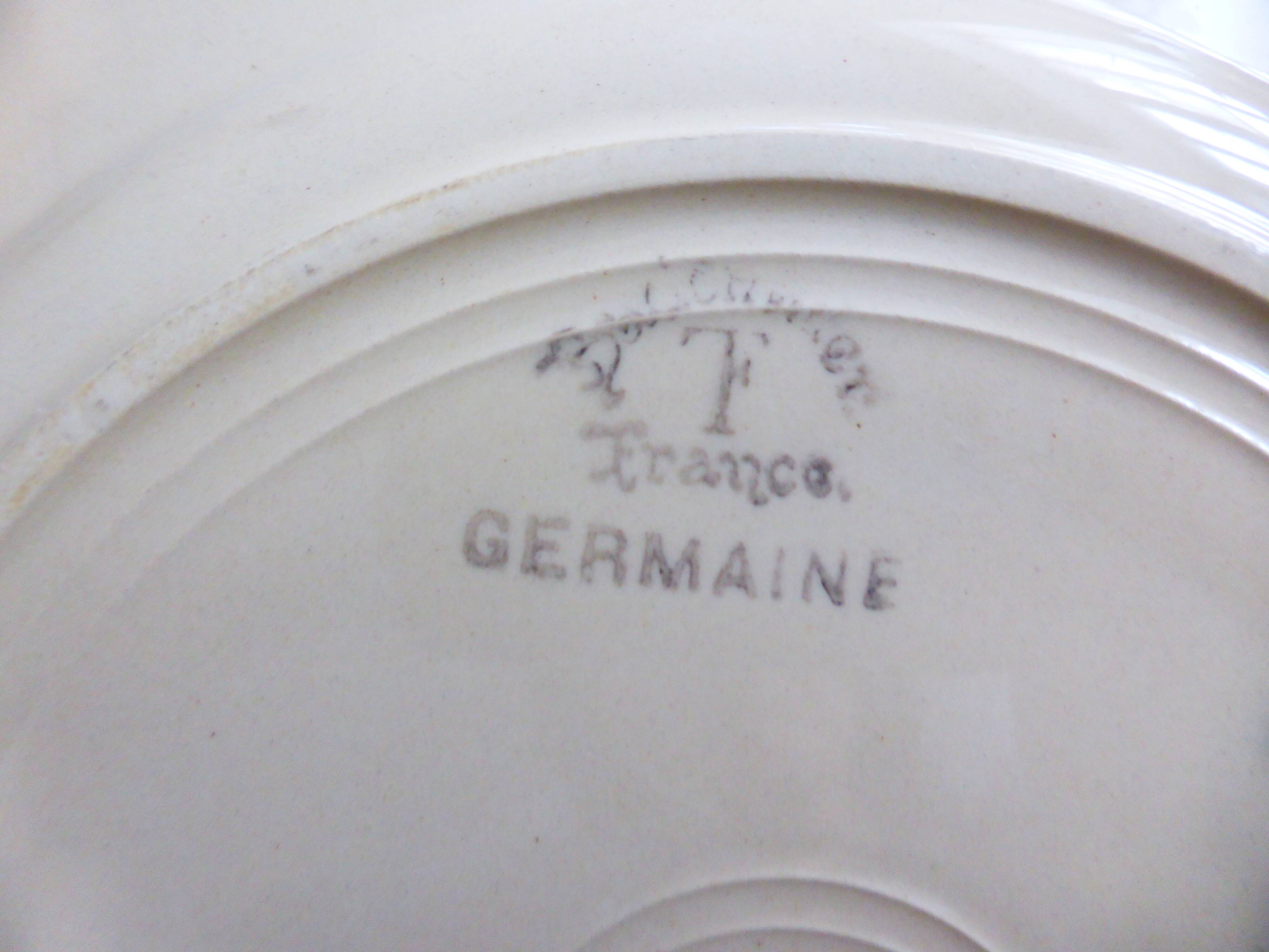 1 assiette plate vintage de Badonviller modèle Germaine
