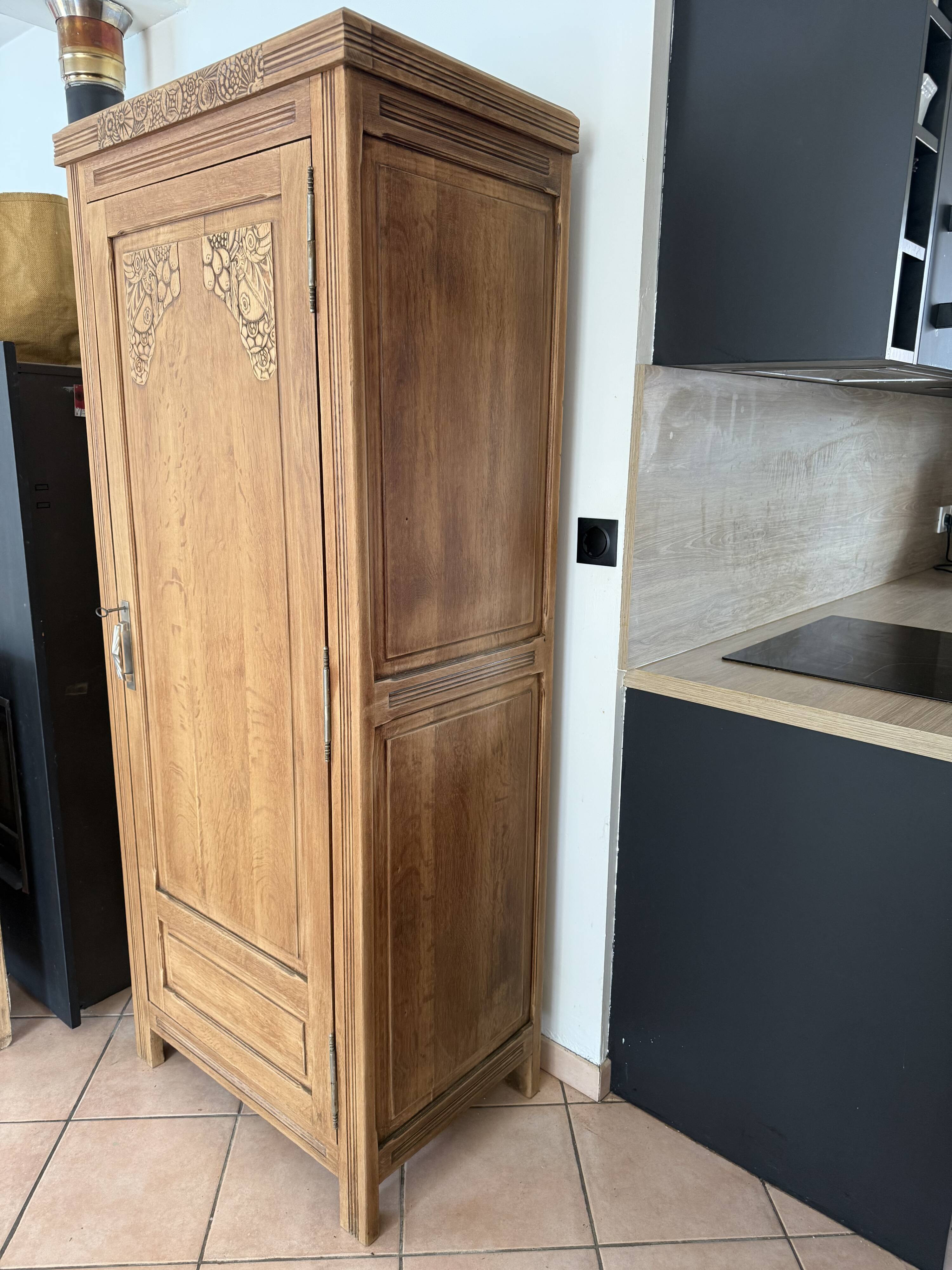 Beautiful Art Deco wardrobe/ bonnetière