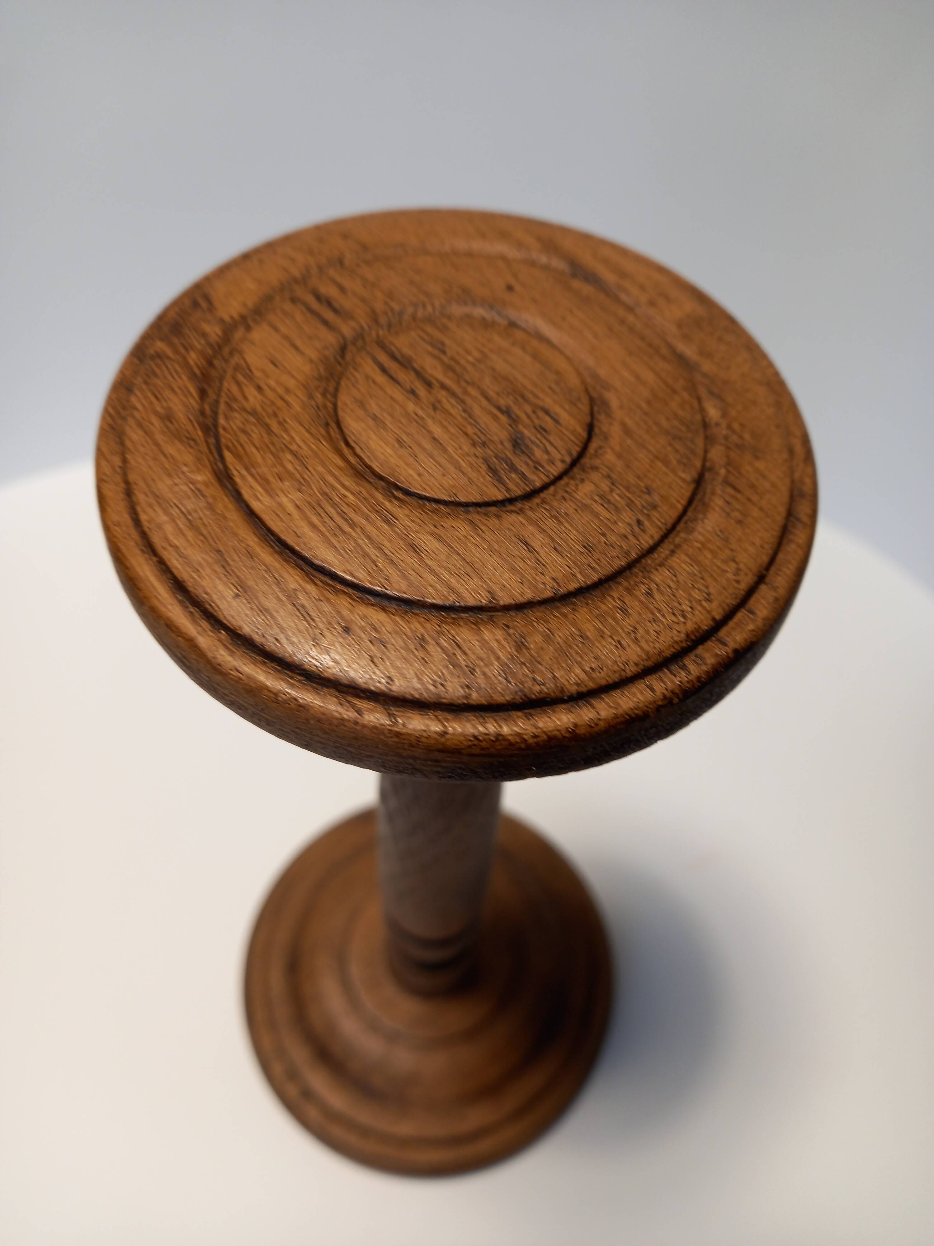 Vintage circles hat rack