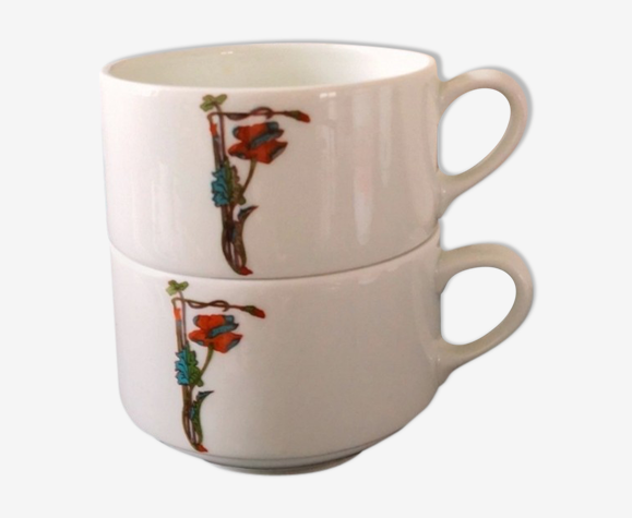 Lot de deux grandes tasses porcelaine