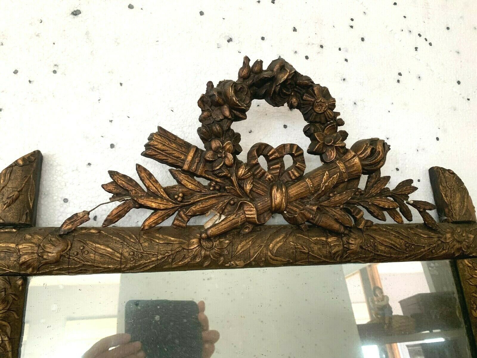 Louis XVI style mirror in wood and patinated stucco XX century 105 X  75cm